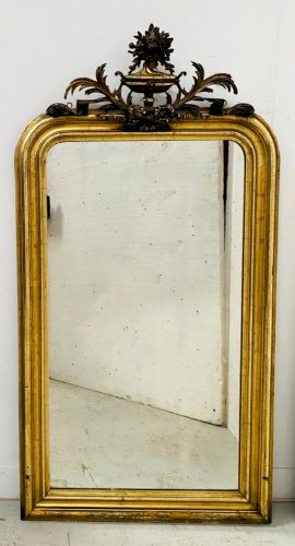 Miroir de style Louis XVI en bois et stuc doré XIX siècle