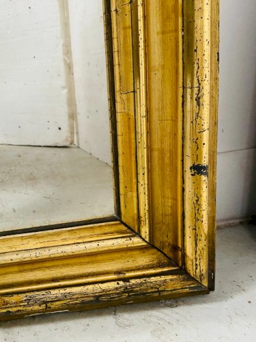 Miroir de style Louis XVI en bois et stuc doré XIX siècle