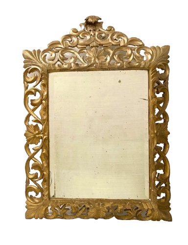 Miroir en bois doré a sculpture ajourée XIX siècle