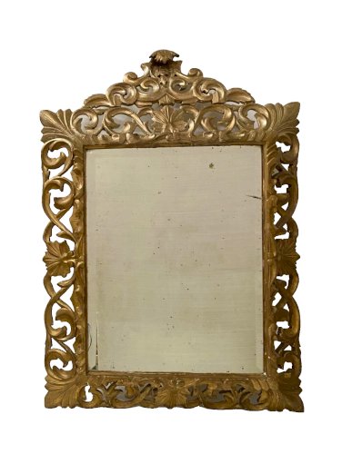 Miroir en bois doré a sculpture ajourée XIX siècle