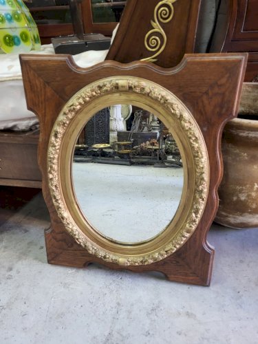 MIROIR EN BOIS ET DORE CENTRE MEDAILLON N°3