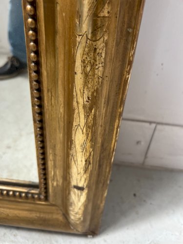 Miroir Louis Philippe en bois et stuc doré XIX siècle