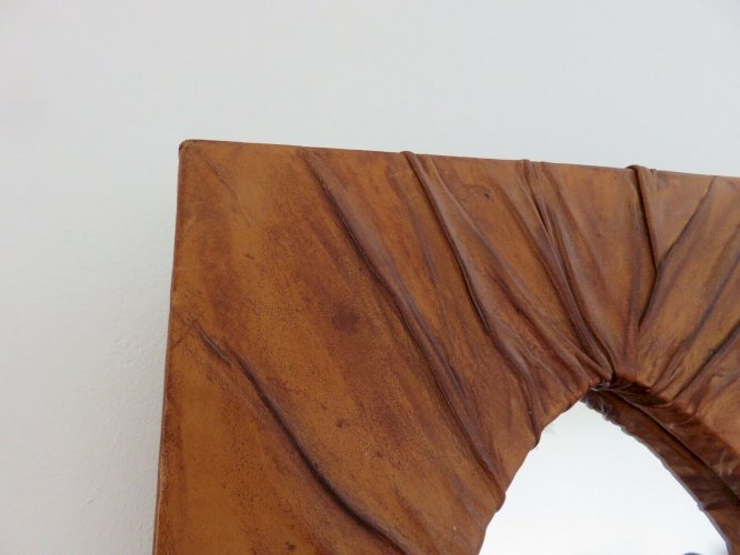 MIROIR MURAL EN CUIR DRAPE COULEUR FAUVE ANNEES 60 70 VINTAGE