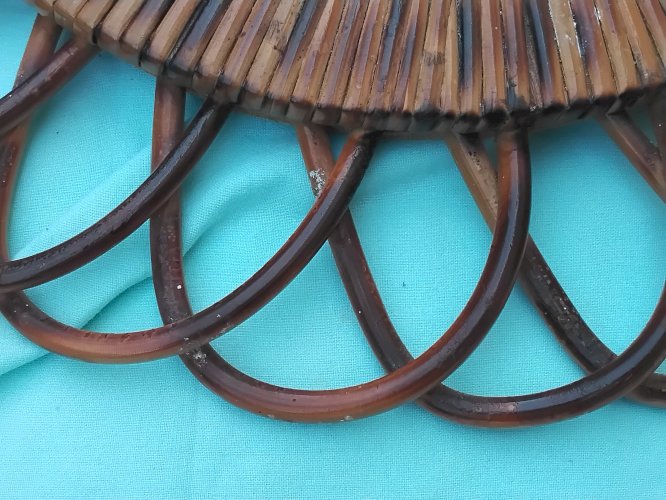 Miroir ovale en rotin