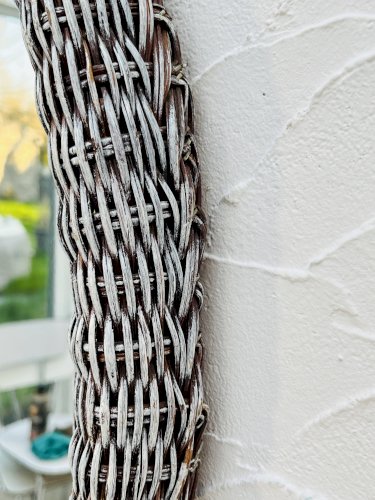 Miroir ovale vintage en osier tressé années 60