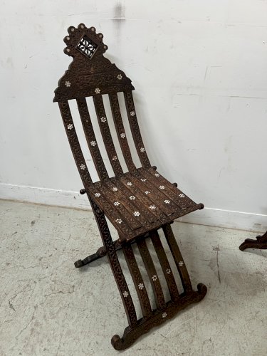 Mobilier de salon de style Syrien en bois sculpté XIX siècle