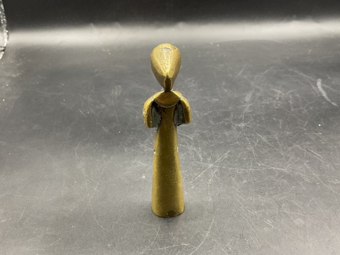 Moine Lubrique XIX eme en bronze .