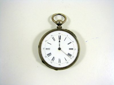 Silver Sculpted Pocket Watch XIX° 8 Ruby Holes Hallmarks D - 4.6 cm
