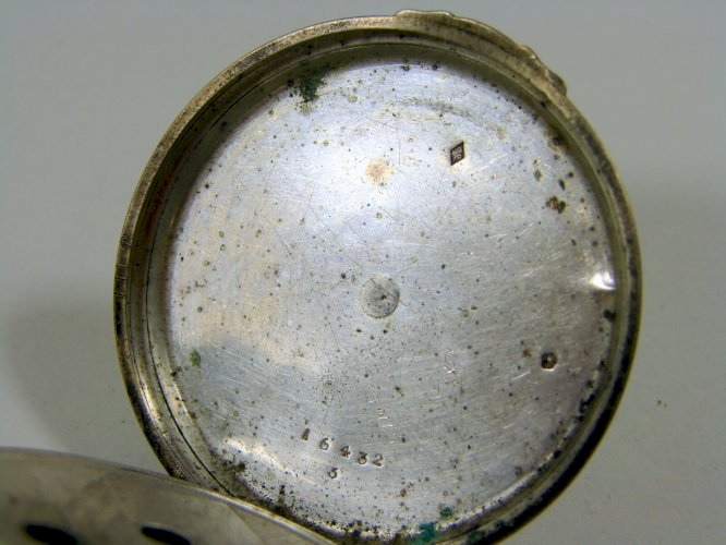 Montre à Gousset Argent Sculpté XIX° 8 Trous en Rubis Poinçons D - 4,6 cm