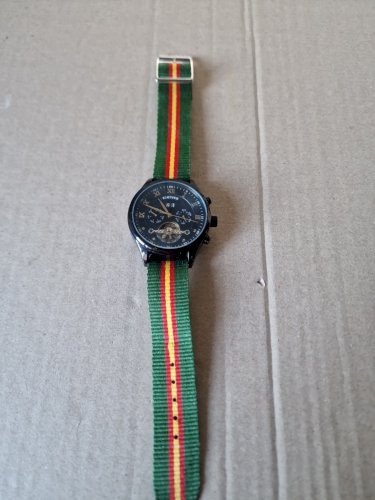 Montre automatique Kinyued - Tres bel etat