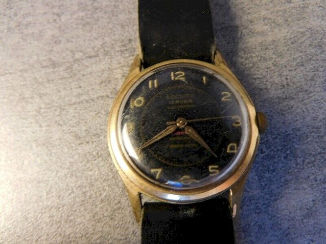 MONTRE BRACELET HOMME SOCOMA 15 RUBIS