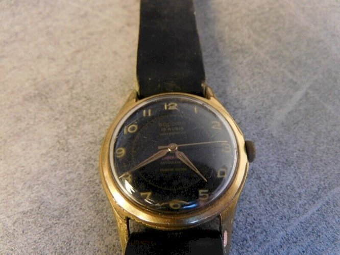 MONTRE BRACELET HOMME SOCOMA 15 RUBIS