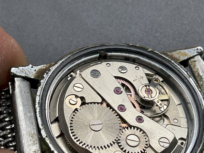 Montre de plongée Caravelle calibre 75