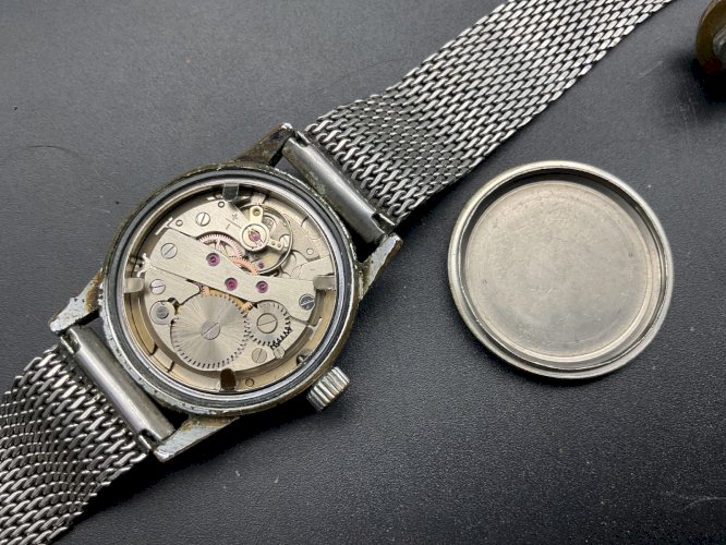 Montre de plongée Caravelle calibre 75