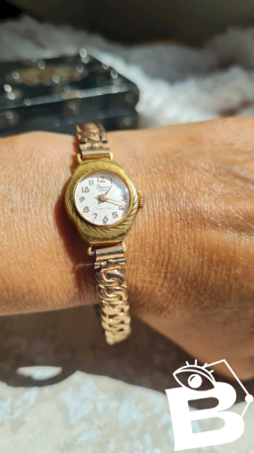 Montre Femme Bessa mécanique ancienne plaqué or - fonctionne