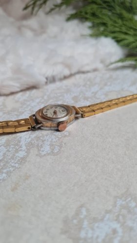 Montre Femme mécanique ancienne plaqué or - fonctionne