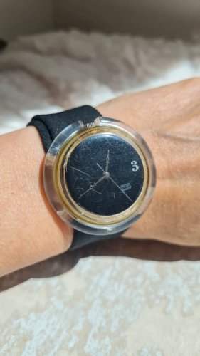 montre femme swatch  POP pour collection