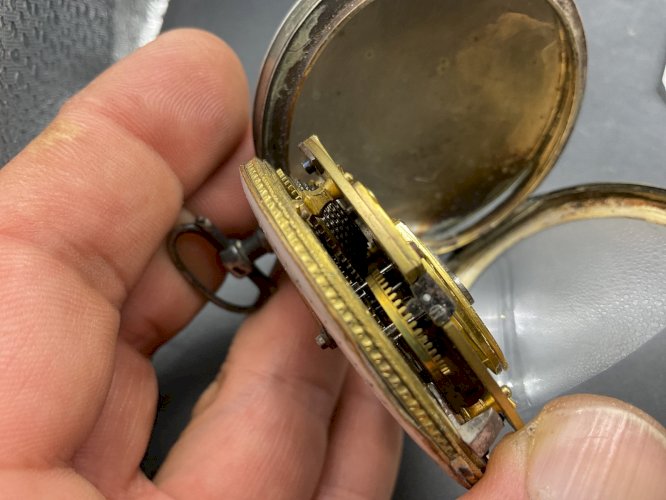 montre gousset mouvement à coq  argent massif XVIII/XIX ème