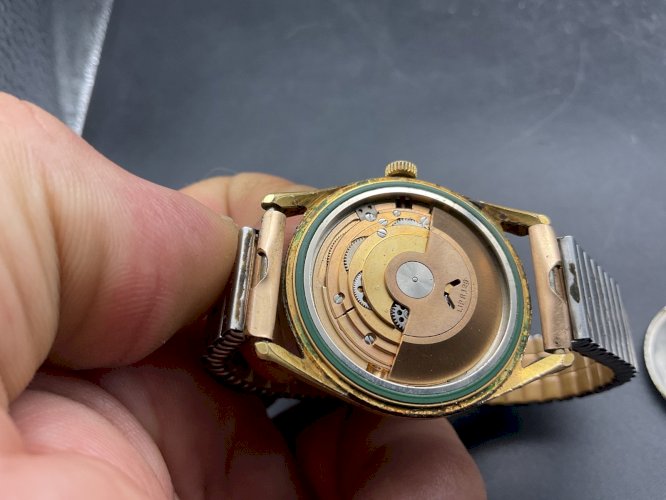 Montre LIP automatic  calibre R126 plaquée or