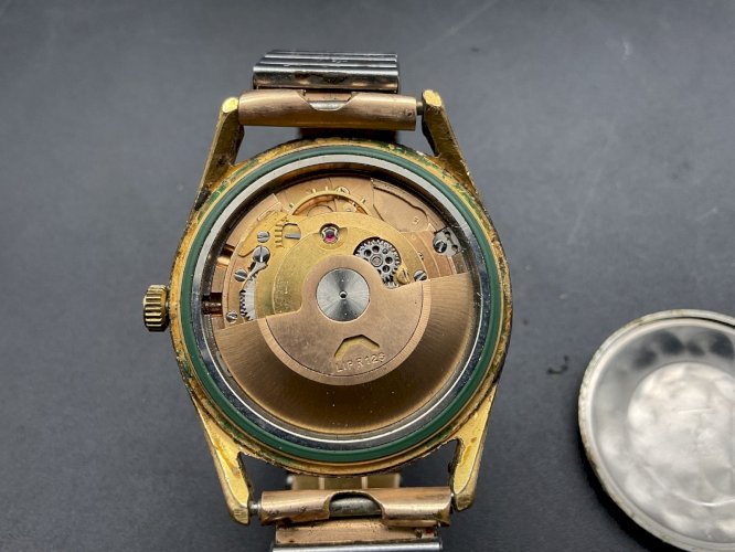 Montre LIP automatic  calibre R126 plaquée or