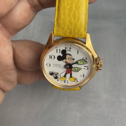 Montre quartz DISNEY WATCH Avronel Mickey bracelet jaune fonctionne pile neuve