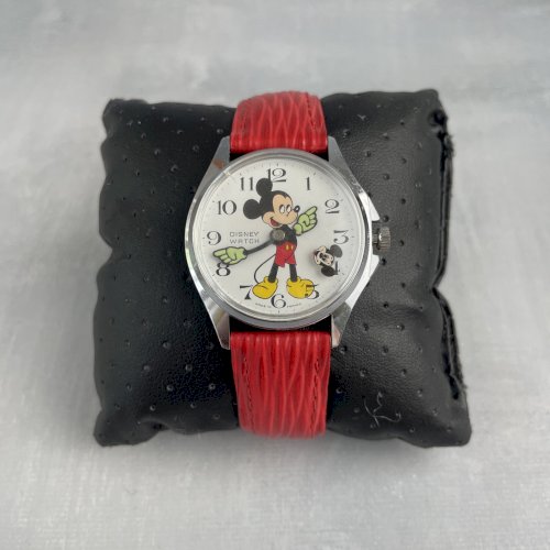 Montre quartz DISNEY WATCH Avronel Mickey bracelet rouge fonctionne pile neuve