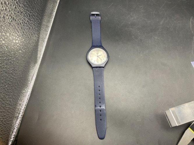 Montre Swatch - svum101 - couleur Bleu Marine - Swiss Made