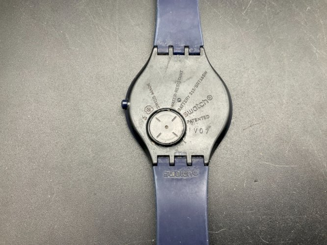 Montre Swatch - svum101 - couleur Bleu Marine - Swiss Made