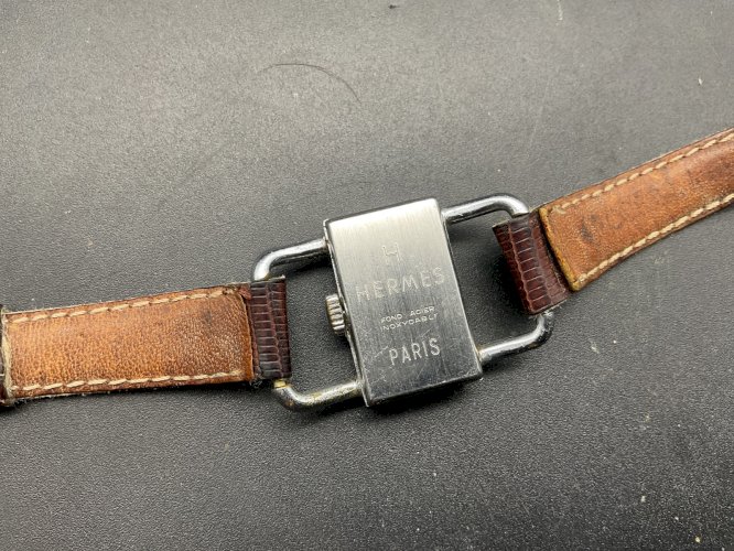 Montre VENGA Hermès MÉCANIQUE vintage