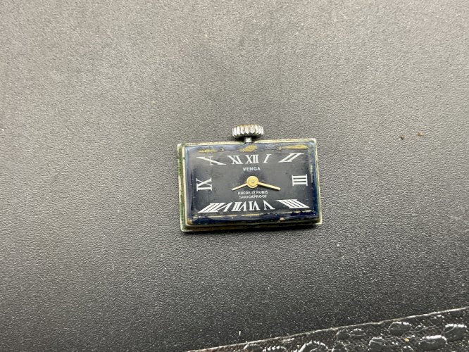 Montre VENGA Hermès MÉCANIQUE vintage