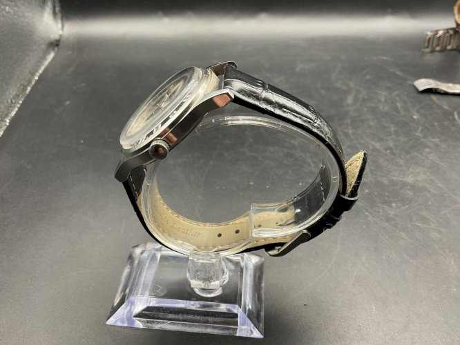 Montre Vintage Oris 17 Jewels shock proof calibre 696