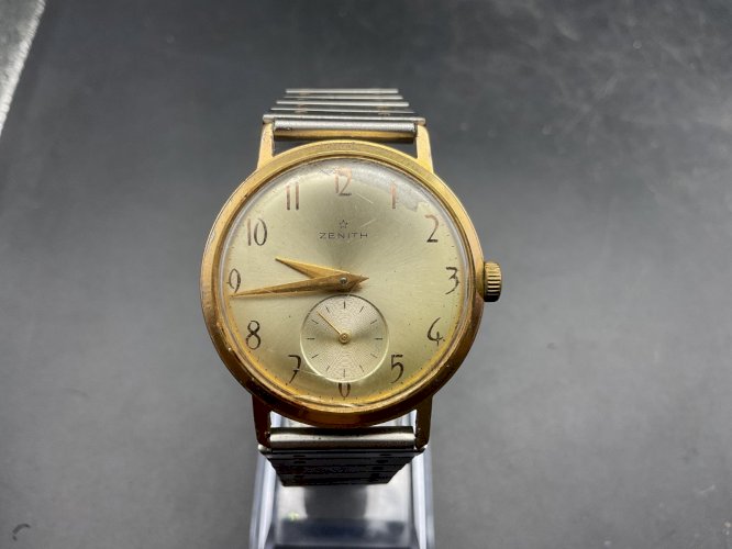 Montre Zenith mécanique 2511 années 60