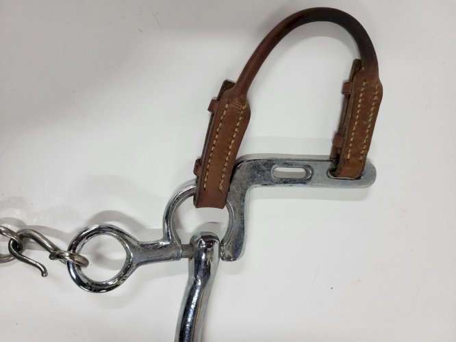 MORS DE CHEVAL EN METAL ET CUIR N° 1