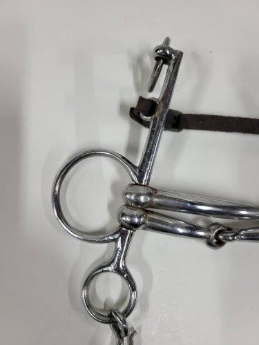 MORS DE CHEVAL EN METAL ET CUIR N° 2