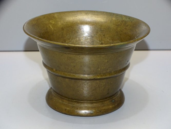 -MORTIER BRONZE HAUTE EPOQUE BELLE PATINE COLLECTION APOTHICAIRE VITRINE   D