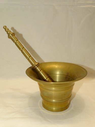 -MORTIER et SON PILON en BRONZE XXe COLLECTION VITRINE DECO CUISINE    D