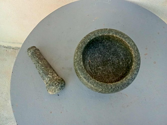 Mortier & pilon en granit – Pour épices & herbes 