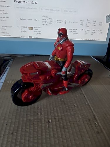motard , figurine power rangers