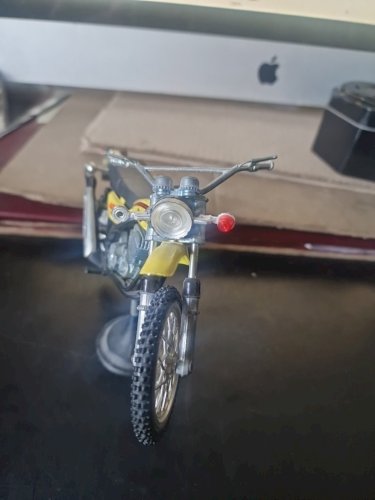 Moto Suzuki 400 CCI Cross Polistil 1/12