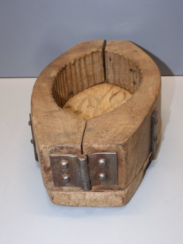 -MOULE A BEURRE ARTICULE en BOIS Ancien jus de grange collection art populaire D
