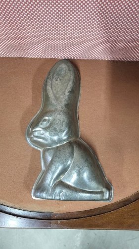 MOULE A GATEAU EN TÔLE LAPIN DE 31 CM DE HAUT INTERIEUR