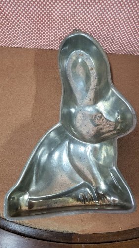 MOULE A GATEAU EN TÔLE LAPIN DE 31 CM DE HAUT INTERIEUR