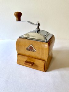 Moulin à café en bois, marque Deve (Pays-bas), années 1950
