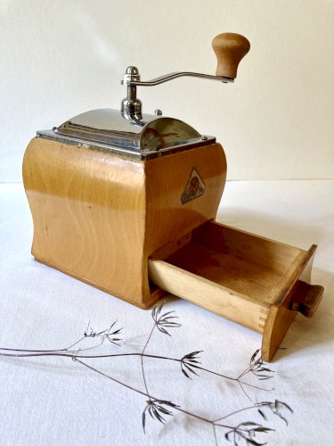 Moulin à café en bois, marque Deve (Pays-bas), années 1950
