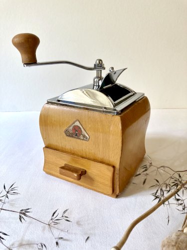 Moulin à café en bois, marque Deve (Pays-bas), années 1950