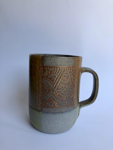 Mug en grès artisanal 