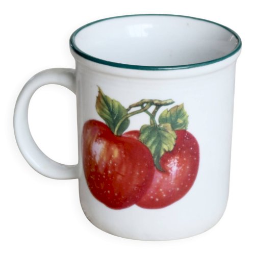 Mug vintage en céramique blanche motif pommes rouges