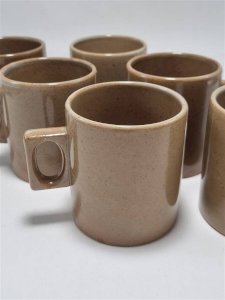 Mugs en grès