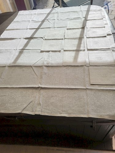 NAPPE + 12 SERVIETTES ANCIENNES MONOGRAMMEES GA