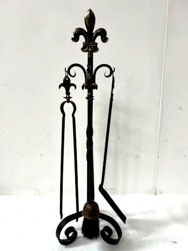 Necessaire de cheminée en fer forgé et bronze XX siècle